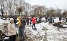 Druga część akcji „Jedno dziecko, jedno drzewo” — w zimowej aurze, ale w gorącej atmosferze